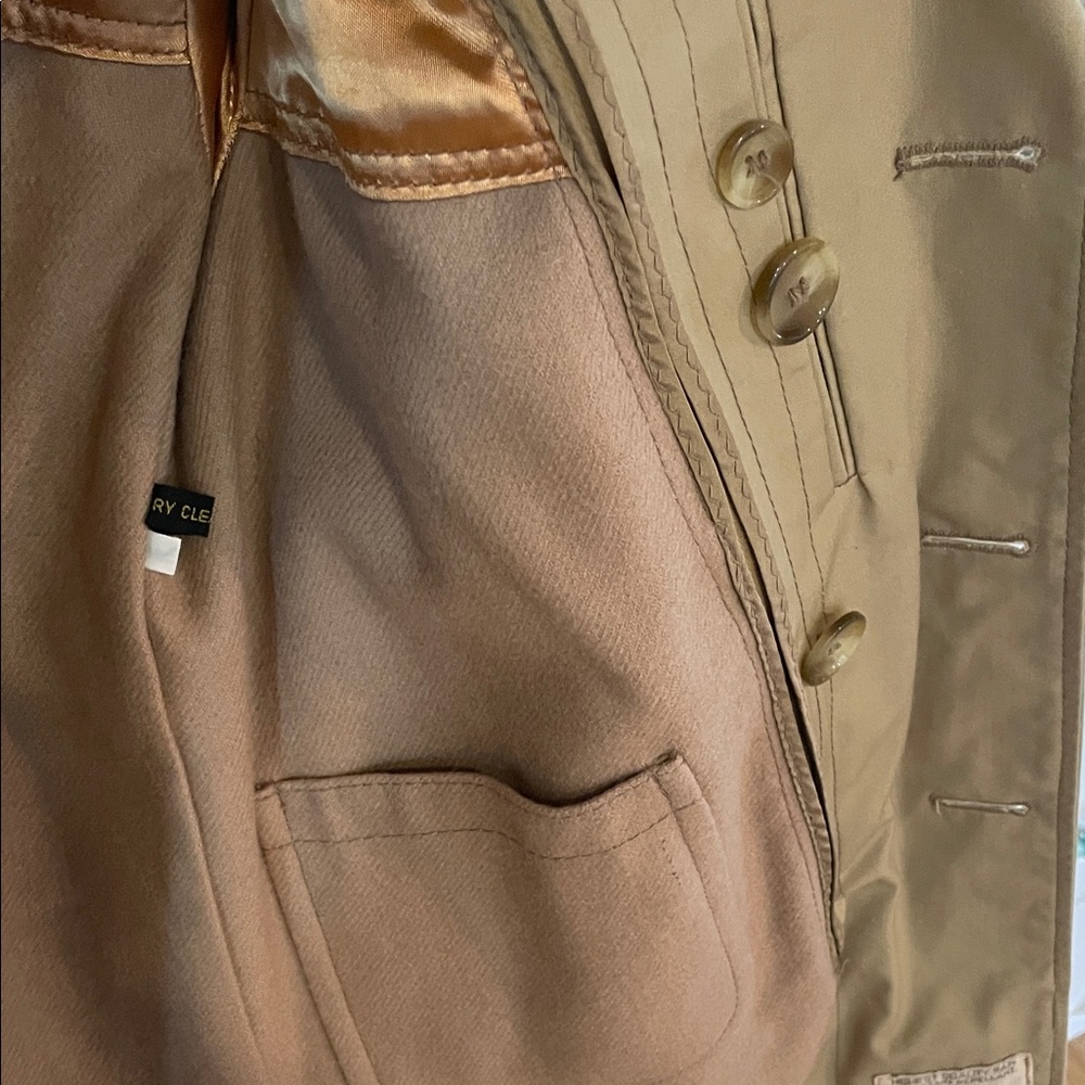 Saks Fifth Avenue Boys Double-Breasted Tan Trench Coat - Picture 7 of 8